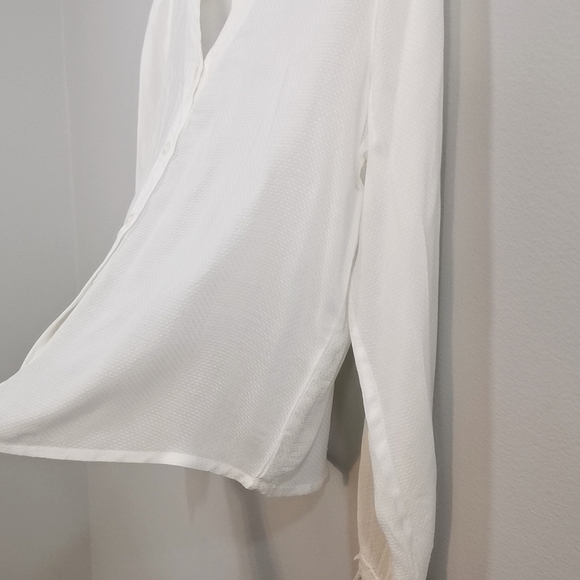 Frank and Oak Dobby Ruffle Blouses in white - Picture 6 of 10